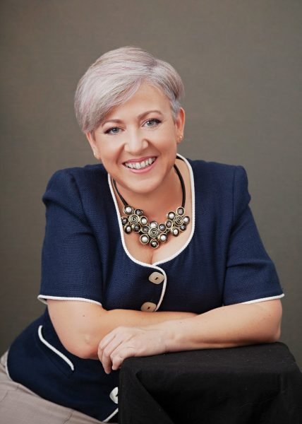 Amanda_Hsu_6221web-428x600 Headshot Gallery