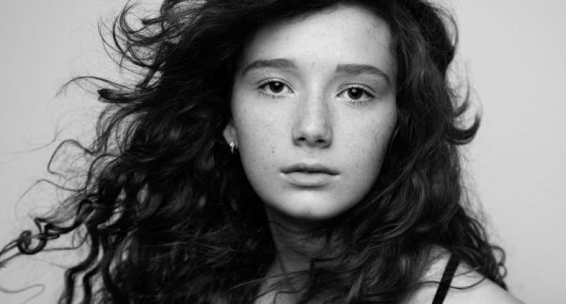 Amanda_Hsu_8914bw-actor-model-headshot-portfolio-600x429-820x440 News