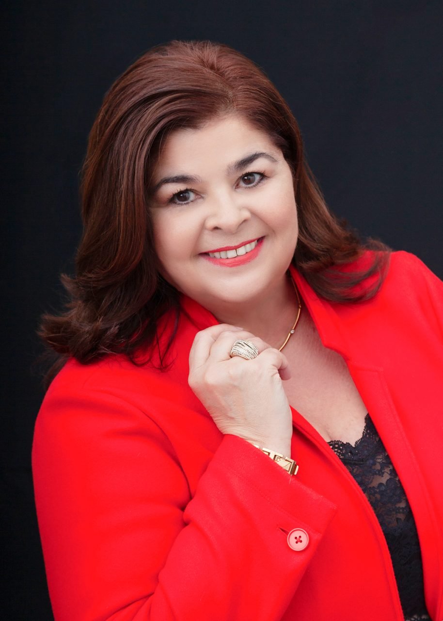 MG_0585-914x1280 40 Over 40 Gallery