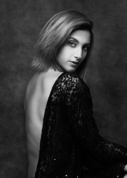 Amanda_Hsu_352379048_M3_EyesOnMe-428x600 Gallery