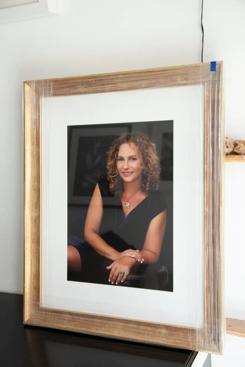 aebd6397-4db6-46b5-bd32-ddda9cb1f2e3_1000x1500-853x1280 The Power of Wall Portraits in Nurturing Self-Love